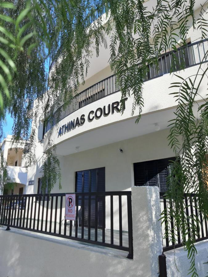 Athinas Court Aparthotel Pafos Exterior foto